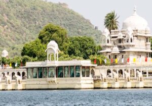 jag mandir udaipur